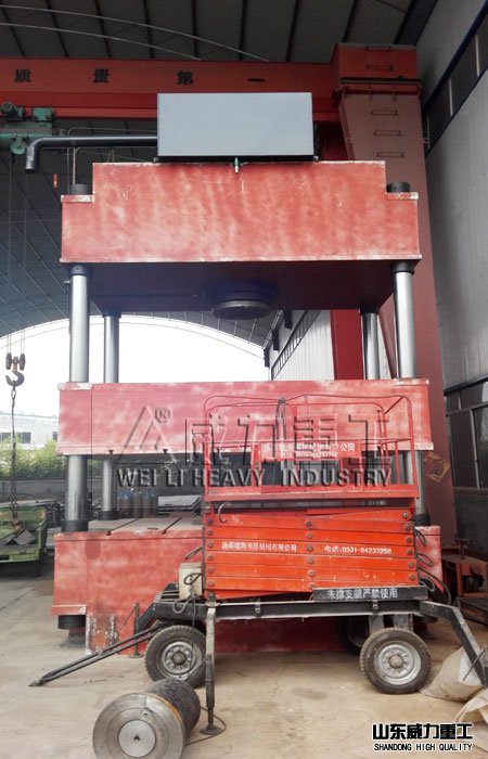 630噸四柱油壓機(jī)實(shí)景拍攝