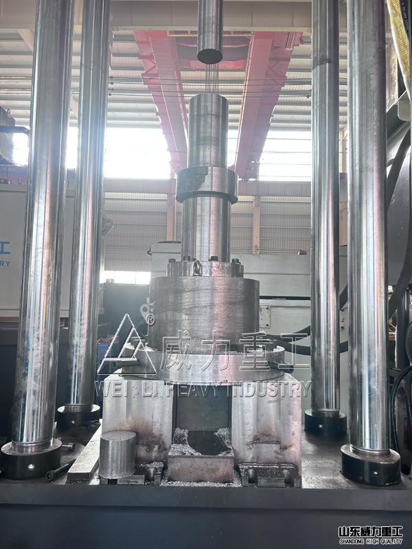 鋁屑?jí)簤K模具